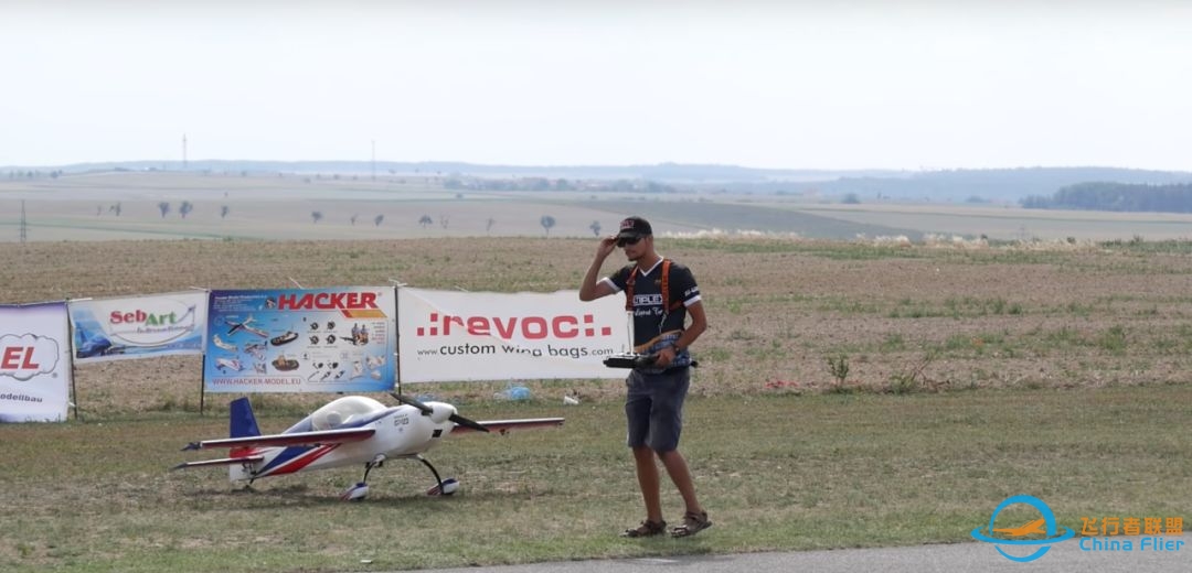 终于找到全世界手感最好的那架飞机,看完能省一个亿!-5952 