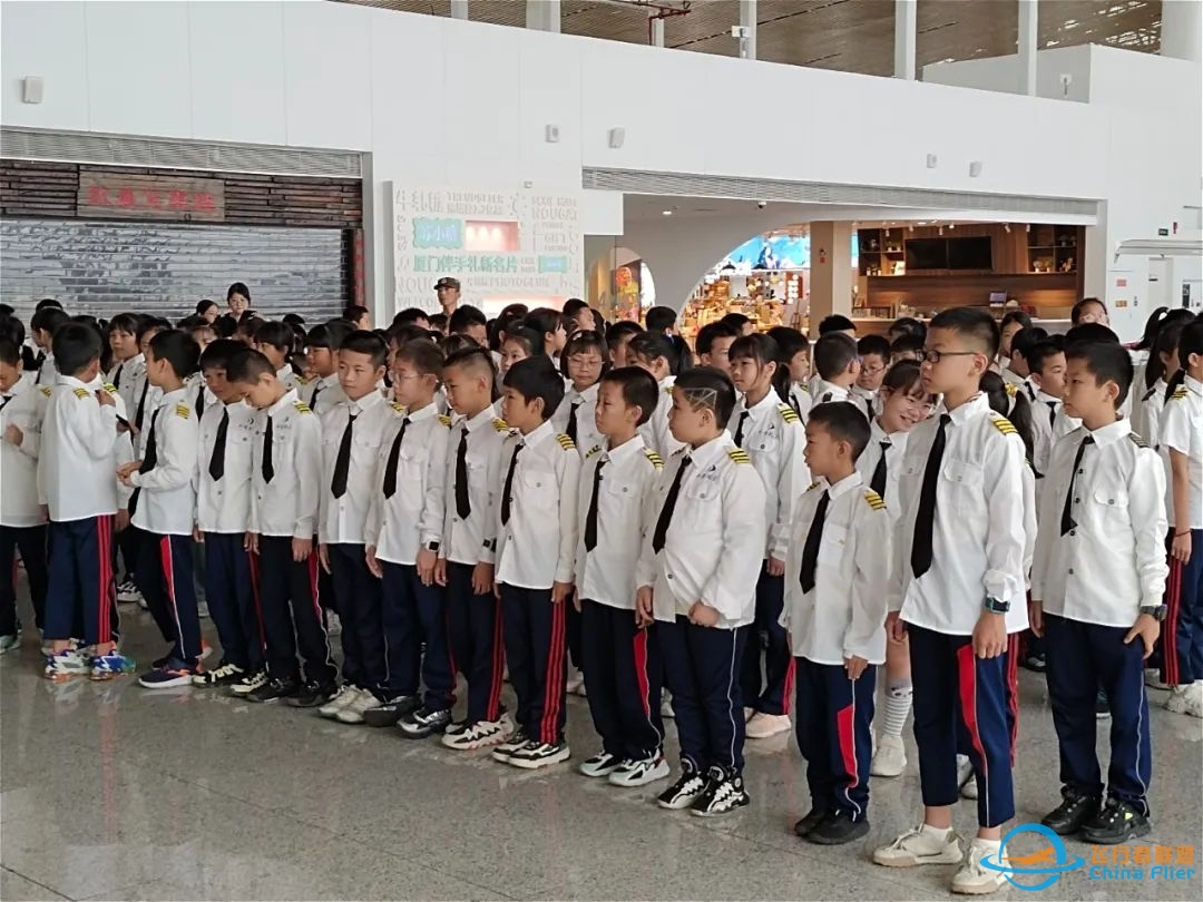 “放飞梦想,体验航天”暨践行社会主义核心价值观研学活动——翔安区金海小学2024年科德航空研学活动-2411 