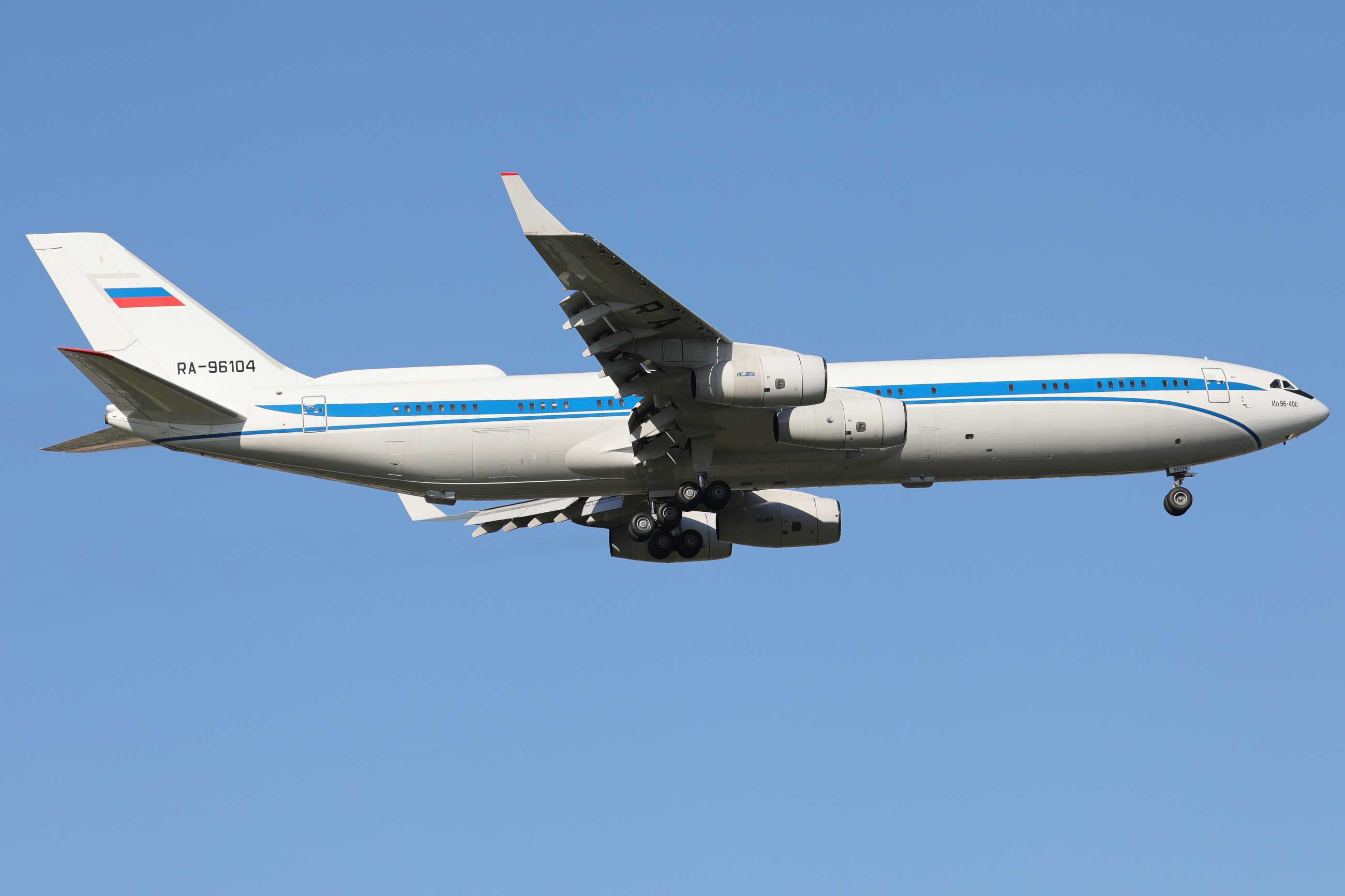 昨天拍的俄罗斯空中指挥机 ZBAA36R-7517 