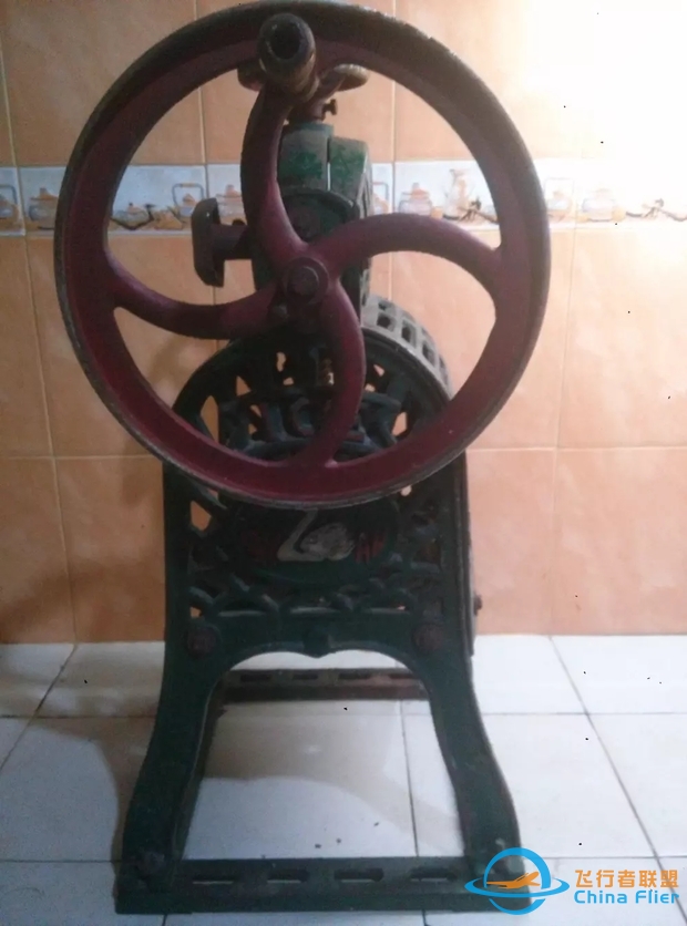 请问下面图片中是什么机器?它能手摇-9461 