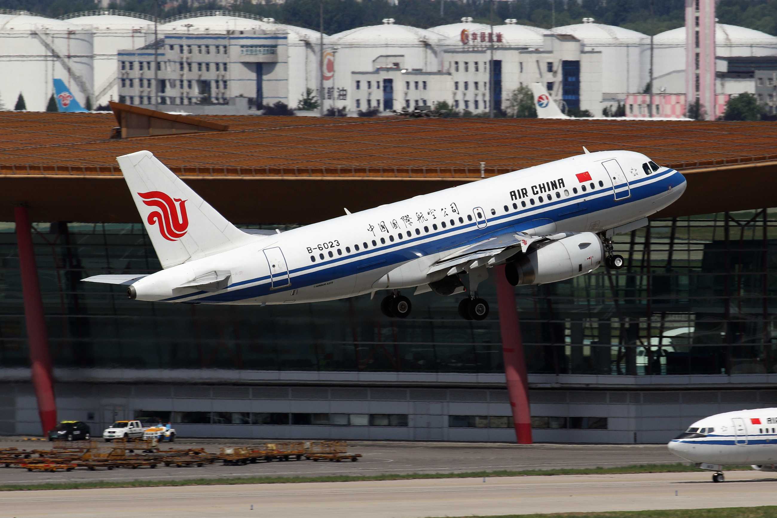 发一些十年前在首都机场拍的飞机-3183 