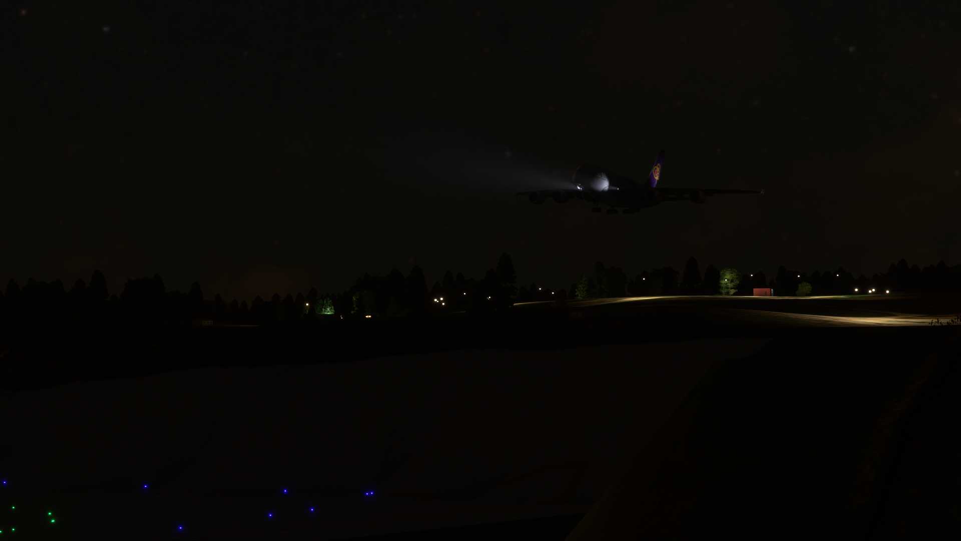 泰航380落地CTU-5472 