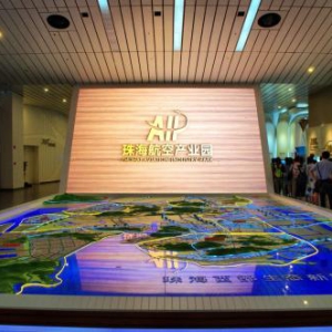 珠海航空产业园·十年展翼 谢岩：让“纯国产”飞行模拟器影响一代航空人 ...