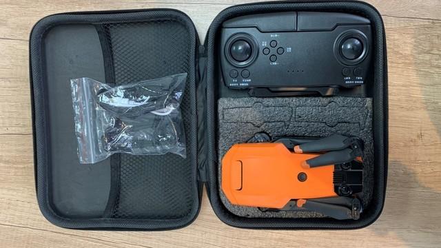 居然还送了VR头显 我在拼多多上花150买了台无人机-5374