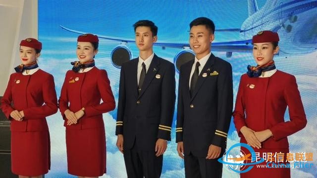 快来体验当飞行员！国航把飞行模拟器带进旅交会-5135