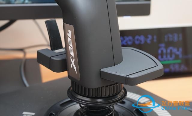 对于飞行它是认真的：罗技 X56 HOTAS仿真飞行摇杆-9598