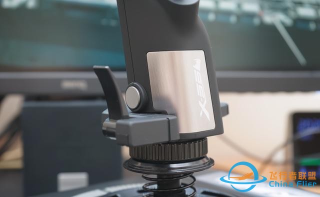 对于飞行它是认真的：罗技 X56 HOTAS仿真飞行摇杆-8230