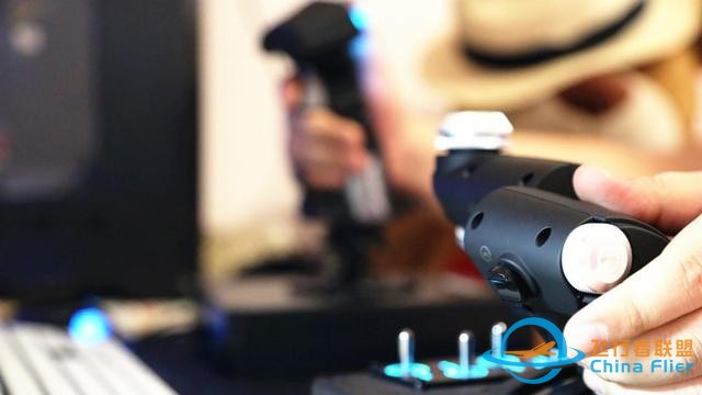 反馈最真实的飞行摇杆 罗技HOTAS系列飞行模拟控制器评测-918