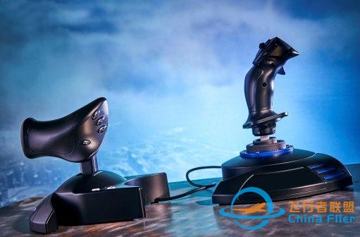 图马思特发布旗下首款PLAYSTATION 4 系统官方摇杆-5149