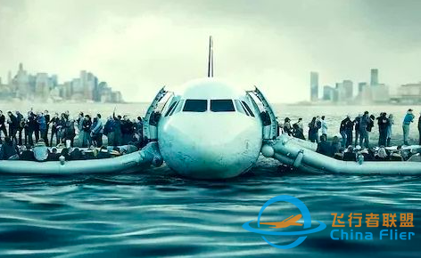 川航飞机1000米高空左侧引擎失效，飞行员技术高超，成功降落机场-2609