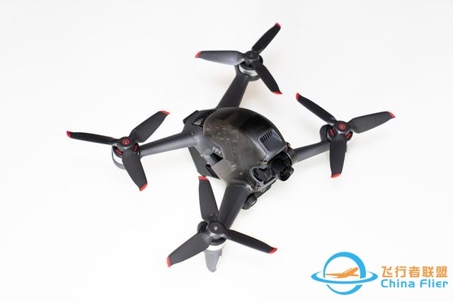 零基础也能玩的穿越机？大疆DJI FPV Combo穿越机开箱试飞-9841