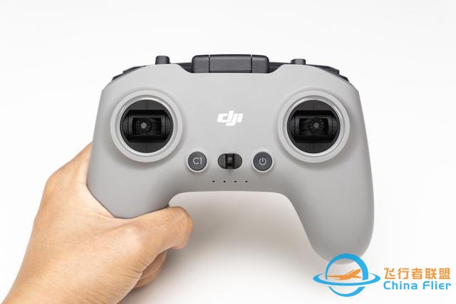 零基础也能玩的穿越机？大疆DJI FPV Combo穿越机开箱试飞-6850