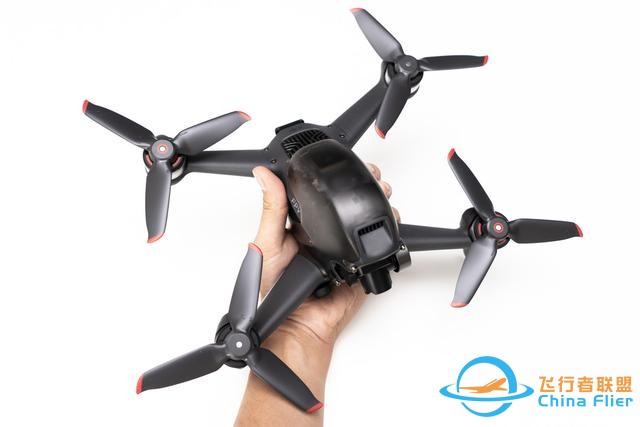 零基础也能玩的穿越机？大疆DJI FPV Combo穿越机开箱试飞-7388