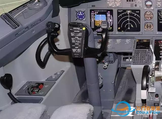 波音737飞机驾驶舱面板全解读-4304