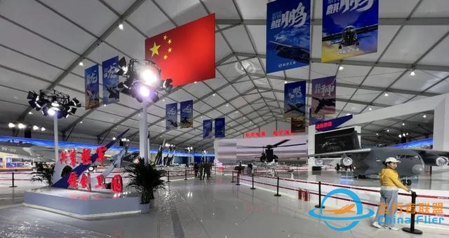 2022年空军航空开放活动，这样看-7148