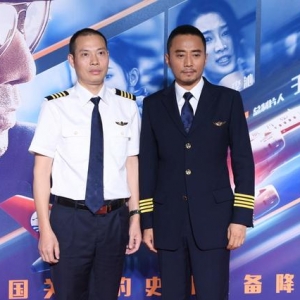 《中国机长》票房25亿，全片30个精心设计的细节，你看懂了几个？