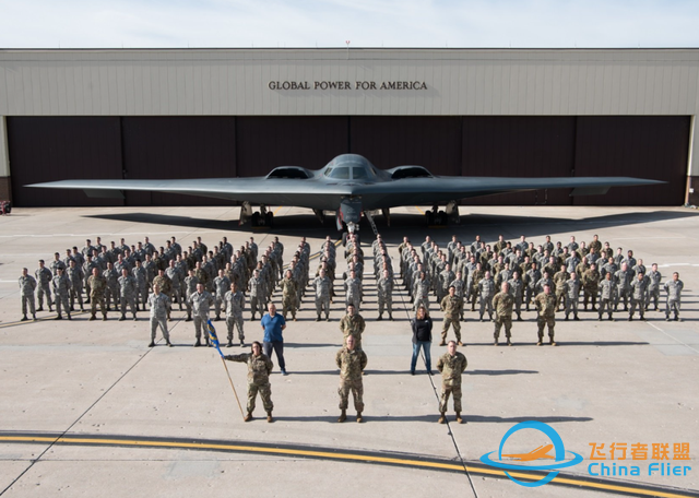 狼真的来了！美军宣布B-21轰炸机12月亮相！中国轰-20要加油了-4428