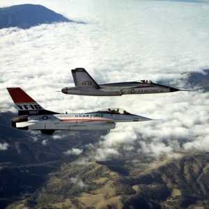 F-16战机“零飞行”：首飞前意外升空可怕失控