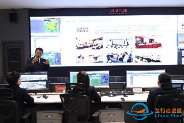 让大家在湖南“想飞就飞” ——访省通用航空发展有限公司董事长何雄平-4102