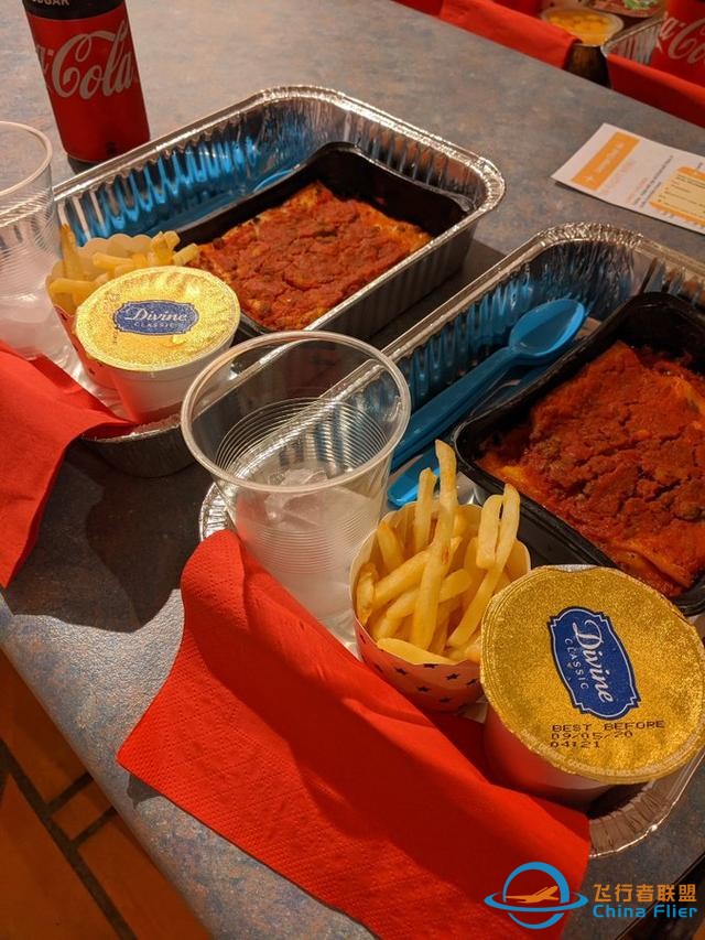 带娃在家模拟飞行15小时，引网友围观：用爱和创意抵御生活的无奈-6706