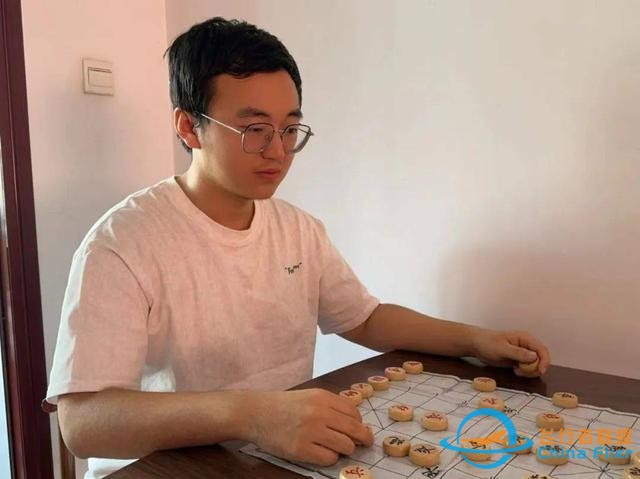 “航空三折叠”，怎么折，都有面-8667