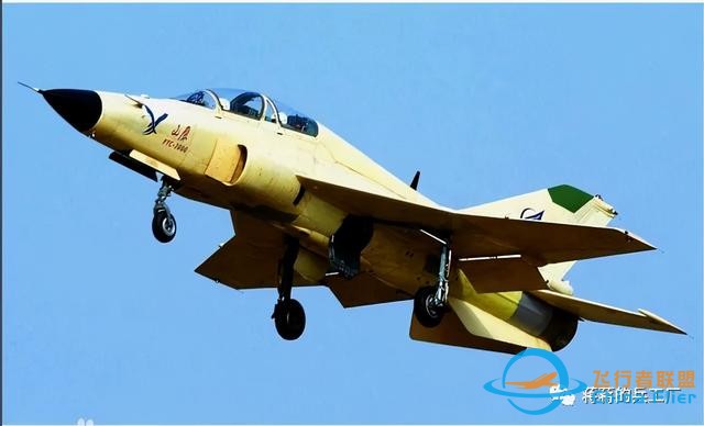 贵飞首爆FTC-2000G战斗机先进座舱，一平三下时髦度爆表-652