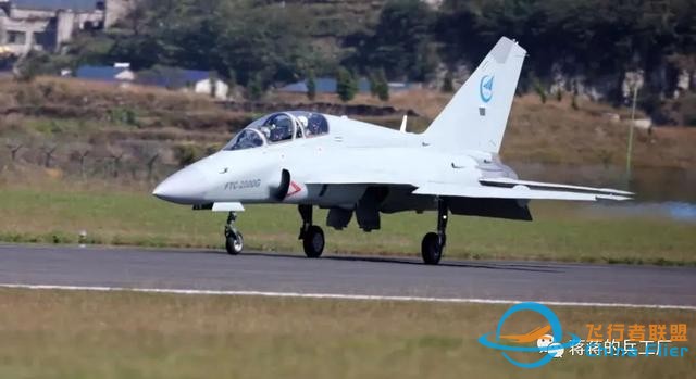 贵飞首爆FTC-2000G战斗机先进座舱，一平三下时髦度爆表-9698