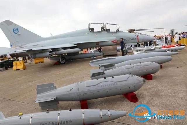 贵飞首爆FTC-2000G战斗机先进座舱，一平三下时髦度爆表-2939