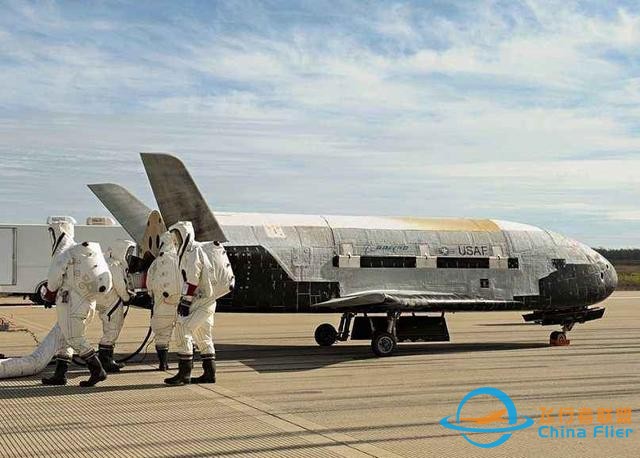 马斯克落后了，维珍航空公司已实现太空观光，一张票高达25万美元-3026