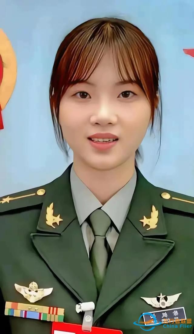 绝美飞行员徐枫灿：颜值与飞行技术双在线，惊艳天际！-8940