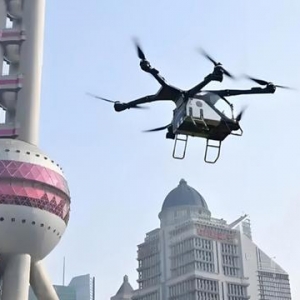 低空经济带你飞，引爆万亿级市场、5.5G、飞行汽车……