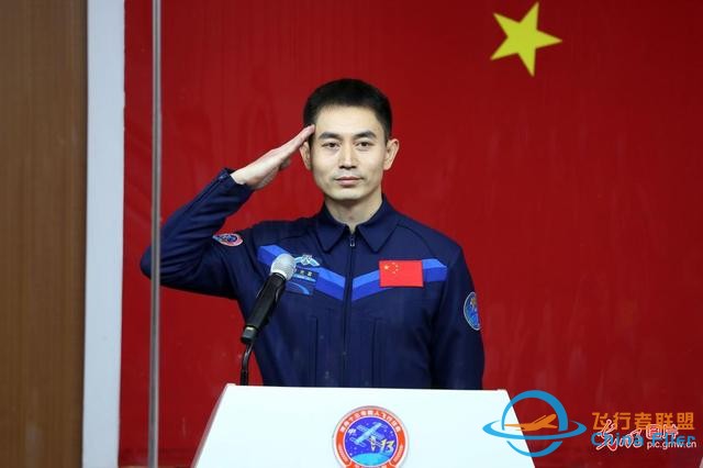 神舟十三号载人飞行任务航天员与中外记者见面-593